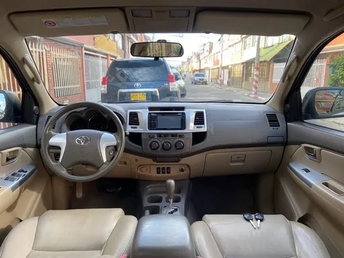 Toyota Fortuner 2.7 cc gasolina automática 4*2.