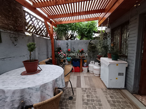 Casa En Venta De 3 Dorm 2 Baños. En Maipú
