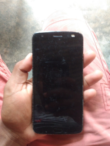 Imagem 2 de 2 de Moto Z2 64g Se Memória 4 G De Ram