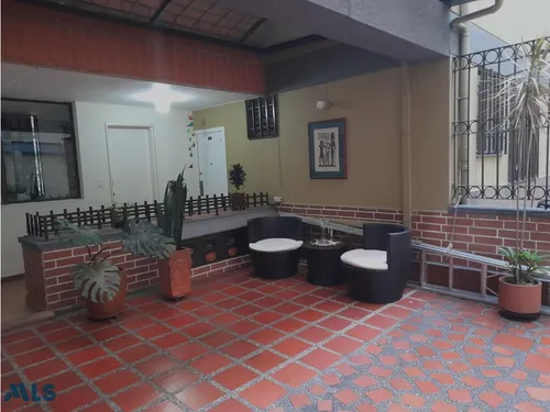 Venta De Apartamento Con Excelente Ubicación En E...(mls#252423)