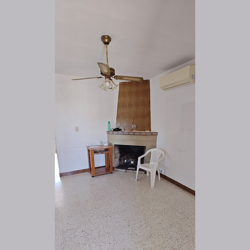 Esquina En Venta Con Galpón Y Departamento En Gualeguaychú.