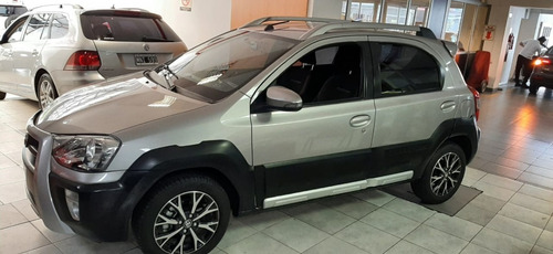 Toyota Etios Cross