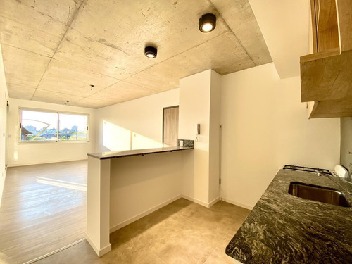 Imagen 6 de 20 de Venta Departamento 2 Dormitorios Frente Al Mercado Del Patio