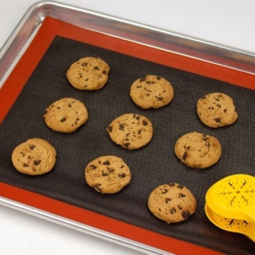 Imagen 4 de 8 de Tapete De Silicón Microperforado Mediano 40x30 Cm Galletas