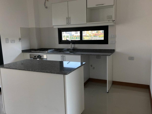 Imagen 4 de 30 de Casa Venta Barrio Privado Moreno Zona Oeste