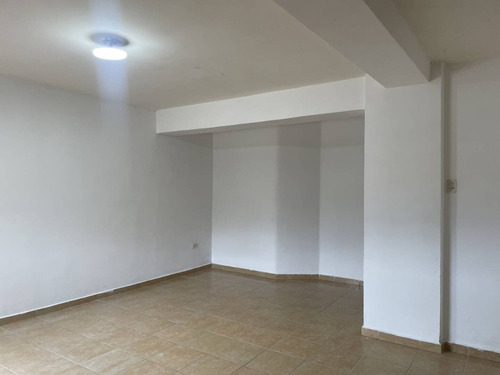 Nathaly Bastidas - Apartamento En Venta Obra Blanca San Diego - San Francisco