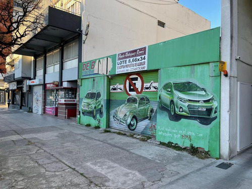 Alquilo Espacio Para Uso Comercial 8,66 X 34