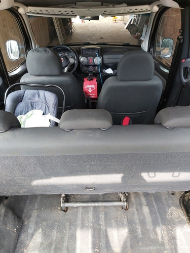Imagem 3 de 6 de Fiat Doblo 2015 1.4 Attractive Flex 5p