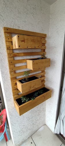Imagen 3 de 10 de Huerto Urbano / Mini Huerto Vertical / Incluye Plantas