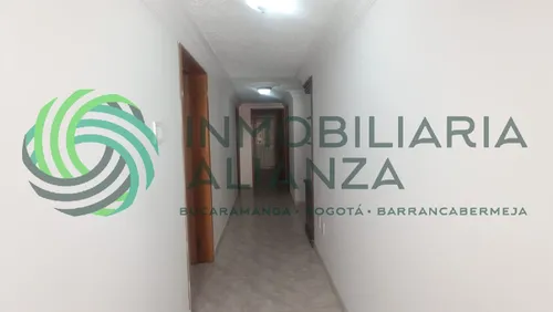 Apartamento En Venta En Cabecera Del Llano. Cod V61728