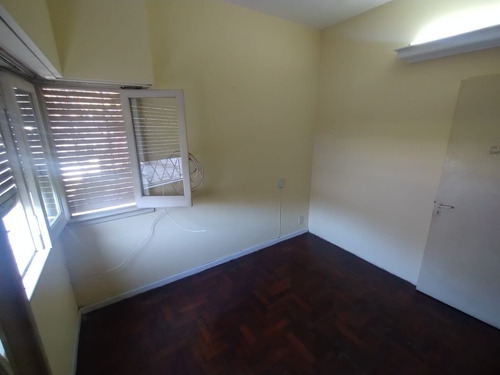 Casa Departamento En Alquiler En Rafael Calzada