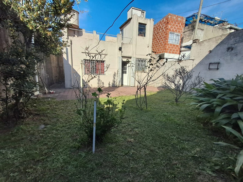 Casa 3 Ambientes C/ Garage, Patio, Jardin Y Terraza X T/ Sup.