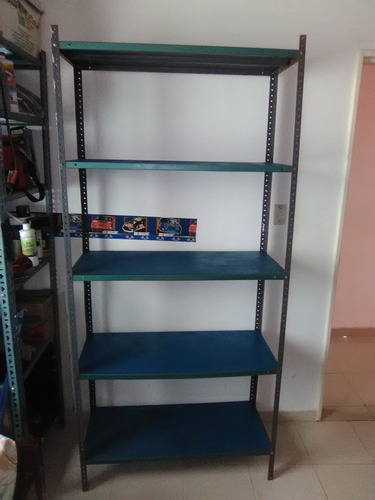 Estante Metálico