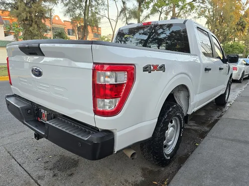 Ford F-150 5.0L Xl Doble Cabina V8 4X4 At