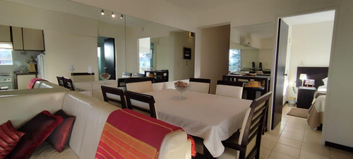 Apartamento - Punta Del Este. 1 Dormitorio Y Medio. Garaje