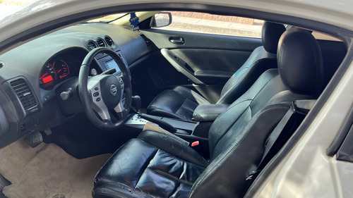 Nissan Altima Coupe 2.5S
