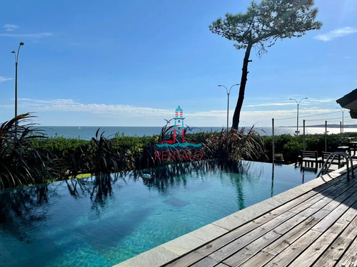 Venta Casa De 4 Dormitorios Frente A Playa Mansa - Punta Del Este