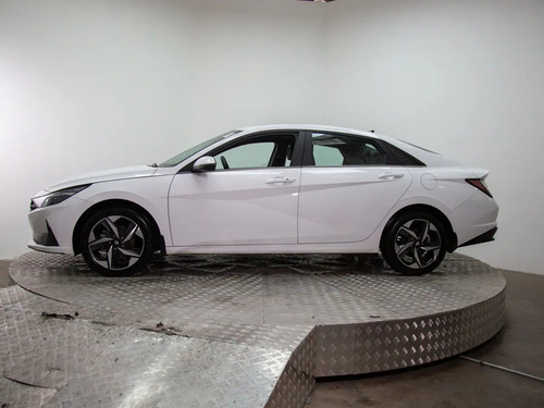 Hyundai Elantra 2.0 Cn7 Premium At 2023