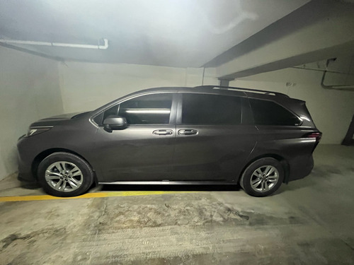 Toyota Sienna 3.5 Xle Piel At