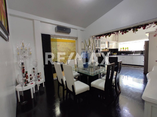Imagen 9 de 27 de Bella Y Cómoda Casa , Urb. Trigal. Cód.: 132012, 04144841043