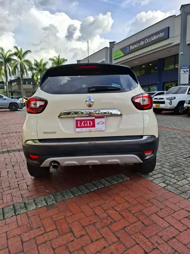 Renault Captur 2.0 Zen Automática