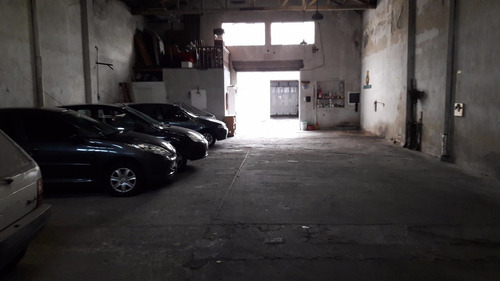 Imagen 4 de 30 de Galpón En Venta. 200 M2. 1 M2 Cub