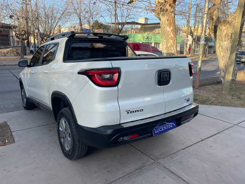 Fiat Toro 1.8 Freedom