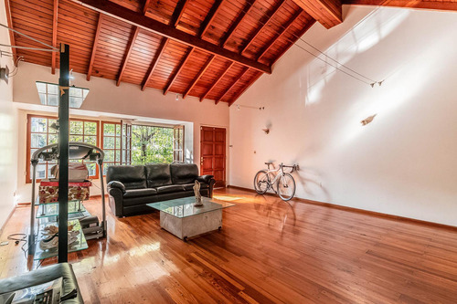 Venta Casa Multifamiliar 5 Ambientes Quincho Pileta Cocheras Nuñez