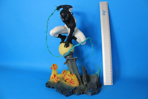Spiderman Negative Zone Marvel Diamond Select Gallery (Usado)