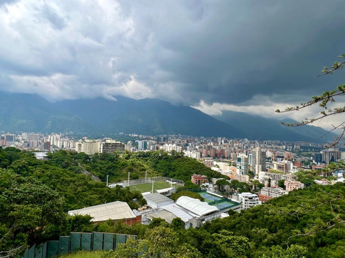 Apartamento En Alquiler Terraza En Chulavista, Baruta - Caracas