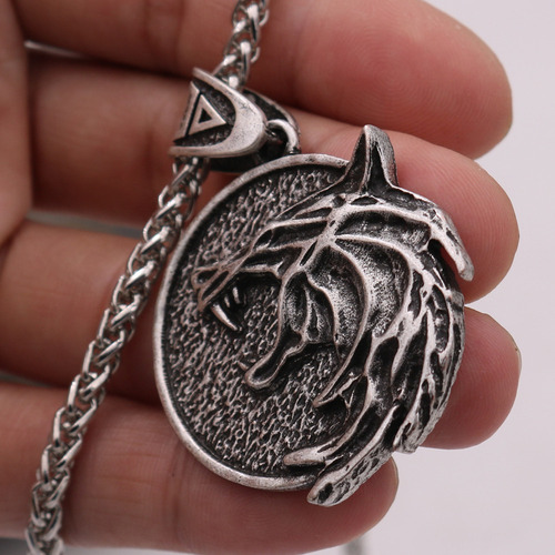 Collar Con Forma De Cabeza De Lobo Witcher 3 Con Colgante Hi