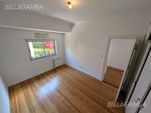 Casa Venta Vicente Lopez 4 Ambientes Cochera Apto Credito