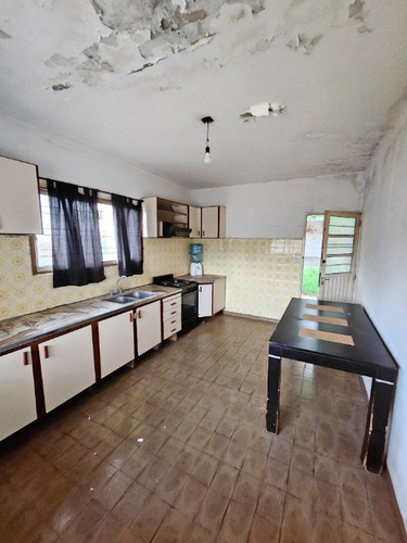 Casa En Venta En Merlo Sur