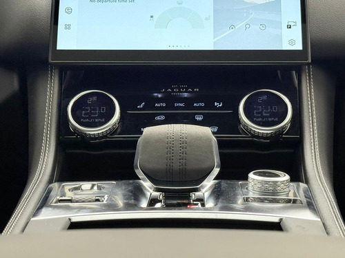 Jaguar F-PACE Jaguar F-Pace 2.0 R-Dynamic SE 404cv (Híbrido)
