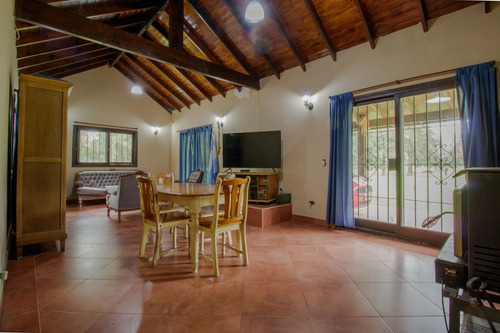 Venta Chacra Casa 4 Amb En Pilar