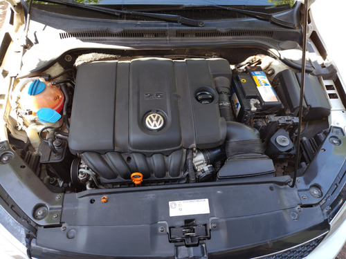Volkswagen Vento 2.5 Luxury 170cv Tiptronic