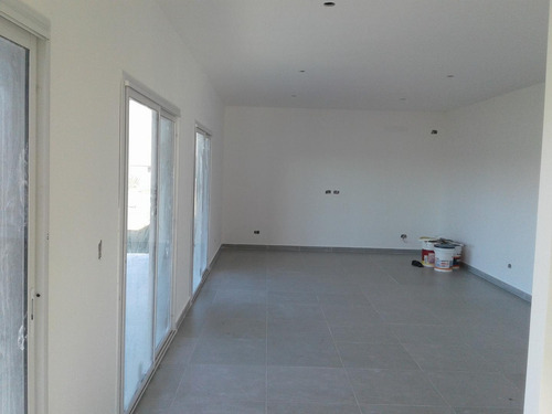 Imagen 13 de 23 de Casa 5 Ambientes 2 Plantas A La Lagun Super Precio Canton !!
