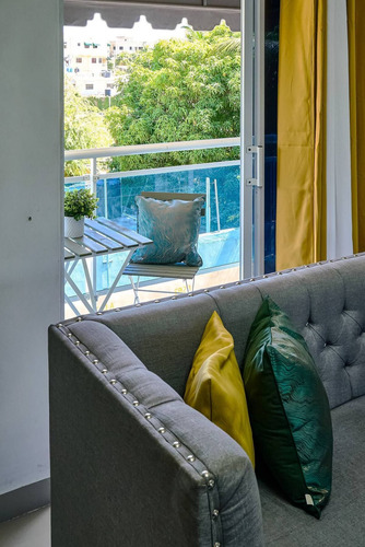 Apartamento En Venta En Santo Domingo Este De 3 Habitaciones.