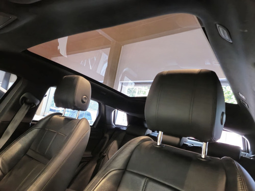 Land Rover Range Rover Evoque 2.0 P250 R-DYNAMIC SE AWD