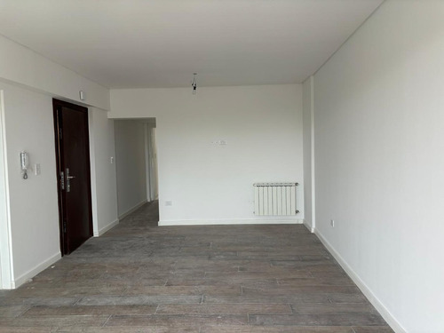 Departamento En Venta A Estrenar De 3 Ambientes Con Cochera En Bernal Centro