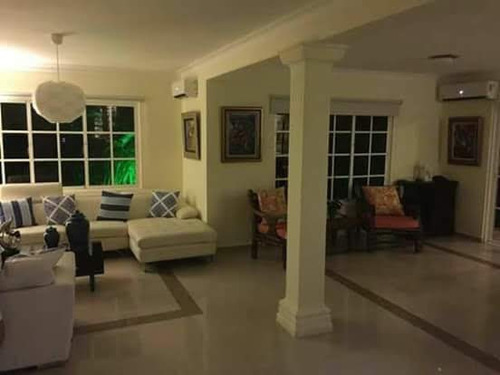 Imagen 4 de 9 de Alquilo En Village Punta Cana