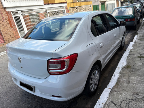 Renault Logan 1.6 Expression Hi-power Easy-r 4p