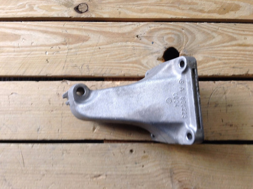 Soporte Izquierdo Motor Mercedes Benz E320 L6 3.2 Mod: 95-98