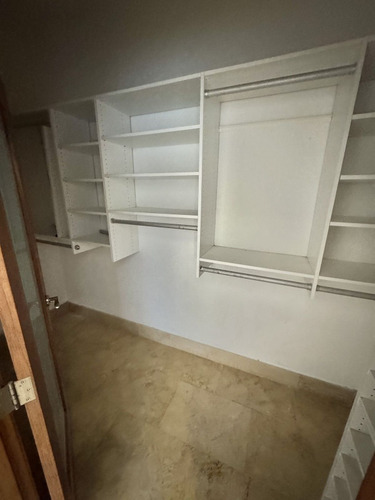 Apartamento En Naco 2da Con Terrazadistrito Nacional