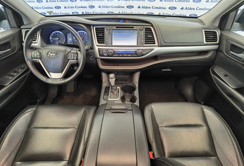 Imagen 8 de 15 de Toyota Highlander Xle V6/3.5 Aut