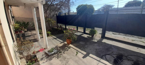 Casa Multifamiliar En Buena Ubicacion En Chilavert