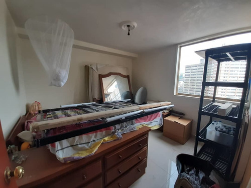 Imagen 12 de 14 de Sabana Grande Apartamento Remodelado En Venta