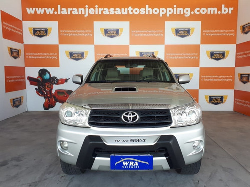 Imagem 8 de 10 de Toyota Hilux Sw4 3.0 Srv 4x4 7 Lugares 16v Turbo