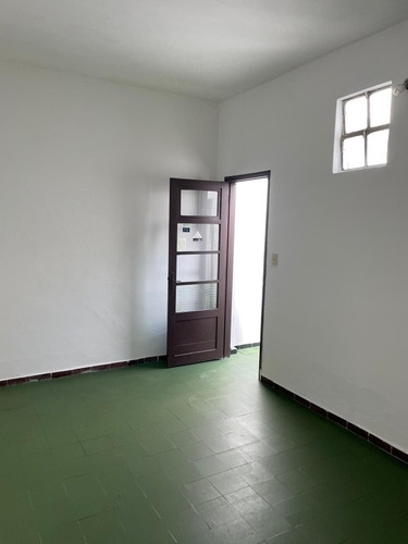 Imagen 7 de 9 de Apartamento Lindo En Buen Estado 1 Dorm Cocina Baño, Living