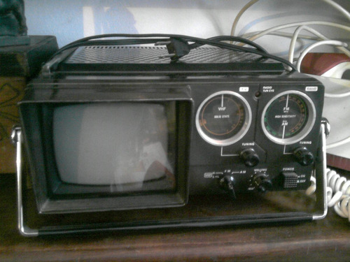 Mini Tv Radio/ Fm - Am Crown Japan